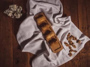 Croquetes de formatge blau i nous